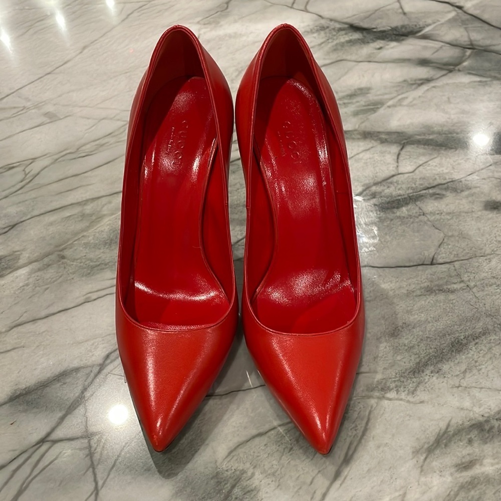 Gucci orange heels